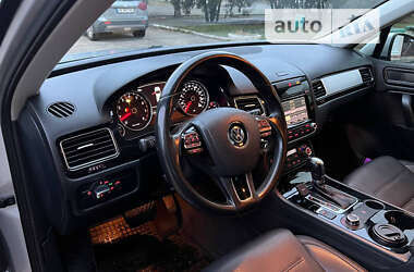 Позашляховик / Кросовер Volkswagen Touareg 2012 в Дніпрі