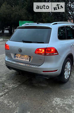 Позашляховик / Кросовер Volkswagen Touareg 2012 в Дніпрі