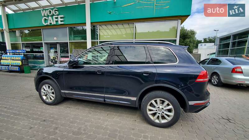 Внедорожник / Кроссовер Volkswagen Touareg 2017 в Киеве