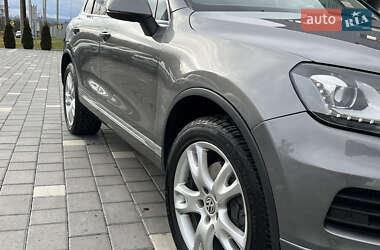 Внедорожник / Кроссовер Volkswagen Touareg 2012 в Дрогобыче