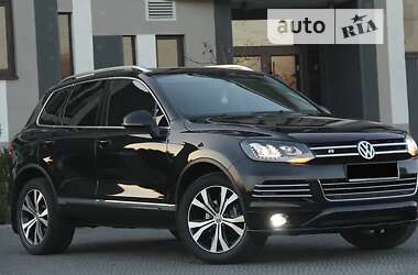 Внедорожник / Кроссовер Volkswagen Touareg 2013 в Хмельницком