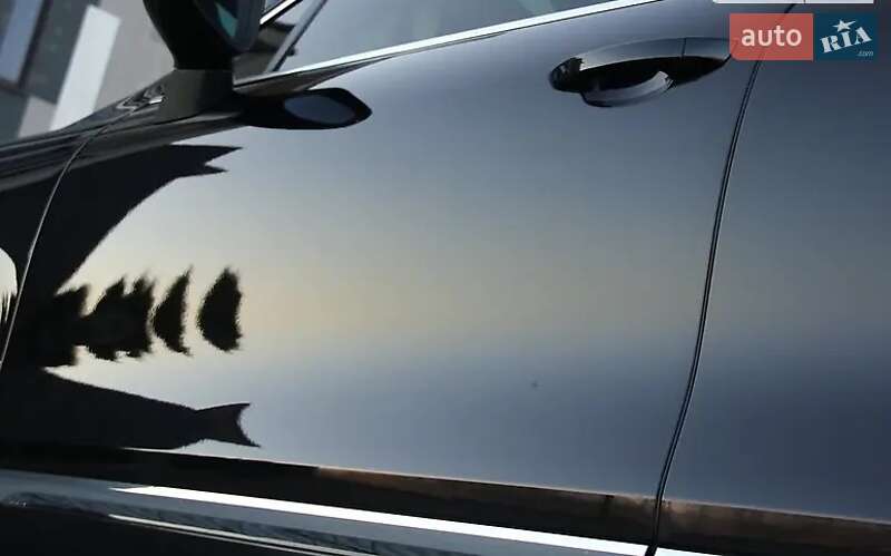 Внедорожник / Кроссовер Volkswagen Touareg 2013 в Хмельницком