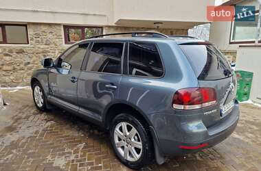 Внедорожник / Кроссовер Volkswagen Touareg 2006 в Черновцах