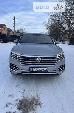 Внедорожник / Кроссовер Volkswagen Touareg 2018 в Кропивницком
