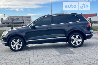 Позашляховик / Кросовер Volkswagen Touareg 2016 в Львові