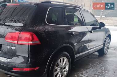 Внедорожник / Кроссовер Volkswagen Touareg 2013 в 