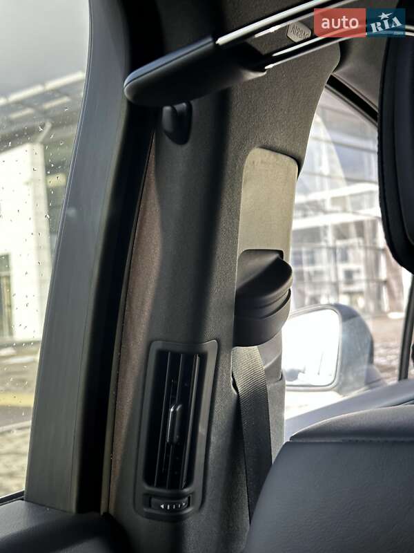 Внедорожник / Кроссовер Volkswagen Touareg 2019 в Днепре