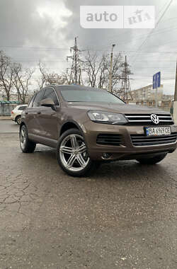 Позашляховик / Кросовер Volkswagen Touareg 2012 в Кропивницькому