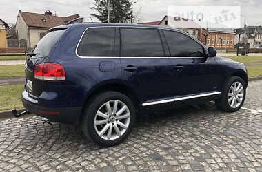 Внедорожник / Кроссовер Volkswagen Touareg 2005 в Виноградове