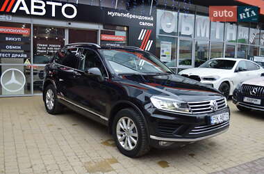 Внедорожник / Кроссовер Volkswagen Touareg 2017 в 