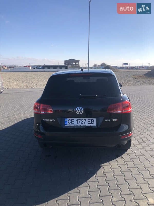 Позашляховик / Кросовер Volkswagen Touareg 2013 в Чернівцях