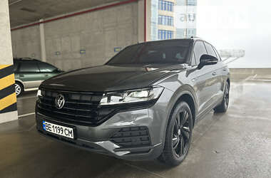 Внедорожник / Кроссовер Volkswagen Touareg 2022 в 