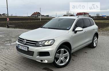 Позашляховик / Кросовер Volkswagen Touareg 2014 в Львові