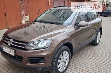 Позашляховик / Кросовер Volkswagen Touareg 2011 в Чернівцях