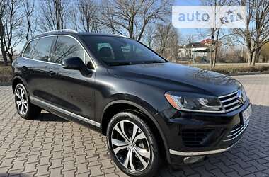 Внедорожник / Кроссовер Volkswagen Touareg 2016 в Миргороде