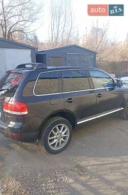 Внедорожник / Кроссовер Volkswagen Touareg 2005 в Харькове