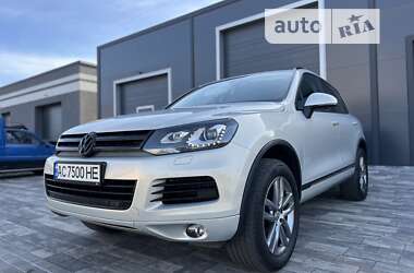 Внедорожник / Кроссовер Volkswagen Touareg 2014 в Луцке