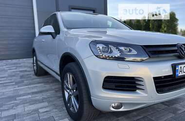 Внедорожник / Кроссовер Volkswagen Touareg 2014 в Луцке