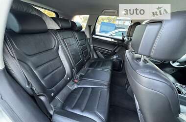 Внедорожник / Кроссовер Volkswagen Touareg 2014 в Луцке