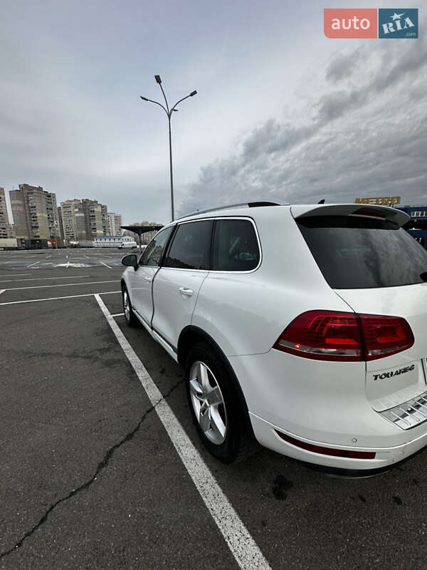Внедорожник / Кроссовер Volkswagen Touareg 2012 в Киеве фото 5 Внедорожник / Кроссовер Volkswagen Touareg 2012 в Киеве