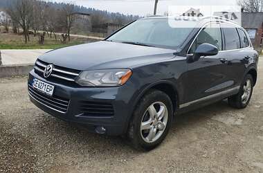 Позашляховик / Кросовер Volkswagen Touareg 2013 в Чернівцях