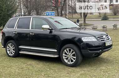 Позашляховик / Кросовер Volkswagen Touareg 2004 в Луцьку