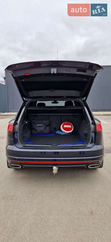 Позашляховик / Кросовер Volkswagen Touareg 2021 в Києві