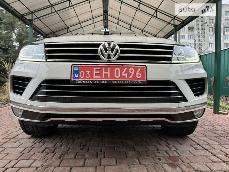 Внедорожник / Кроссовер Volkswagen Touareg 2015 в Белой Церкви