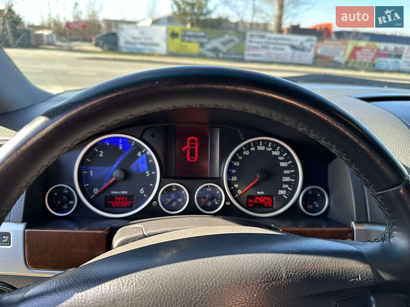 Внедорожник / Кроссовер Volkswagen Touareg 2007 в Ивано-Франковске