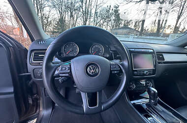 Позашляховик / Кросовер Volkswagen Touareg 2010 в Вінниці