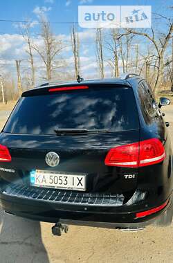 Внедорожник / Кроссовер Volkswagen Touareg 2014 в Кривом Роге