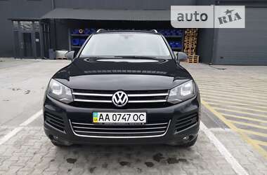 Внедорожник / Кроссовер Volkswagen Touareg 2013 в Броварах