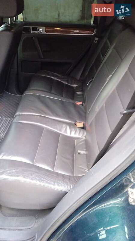 Внедорожник / Кроссовер Volkswagen Touareg 2004 в Кременчуге фото 5 Внедорожник / Кроссовер Volkswagen Touareg 2004 в Кременчуге