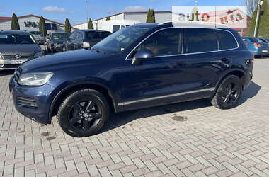 Внедорожник / Кроссовер Volkswagen Touareg 2012 в Городке