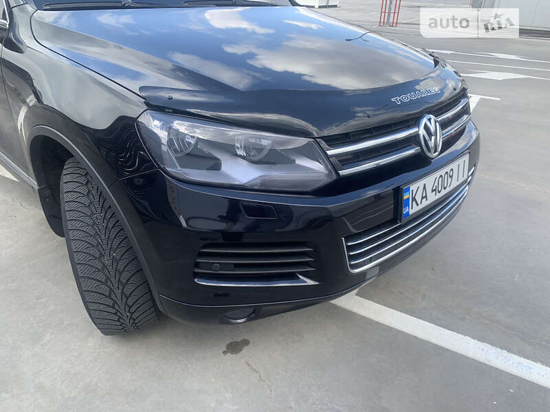 Внедорожник / Кроссовер Volkswagen Touareg 2010 в Киеве