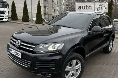 Позашляховик / Кросовер Volkswagen Touareg 2010 в Києві