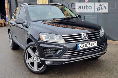 Позашляховик / Кросовер Volkswagen Touareg 2015 в Києві