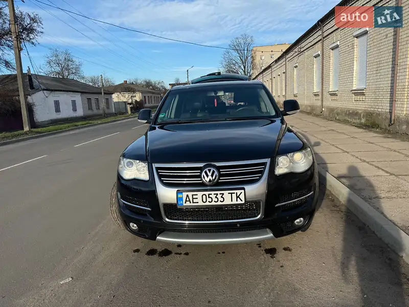 Позашляховик / Кросовер Volkswagen Touareg 2008 в 