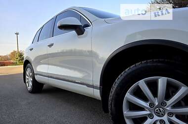 Внедорожник / Кроссовер Volkswagen Touareg 2014 в Полтаве