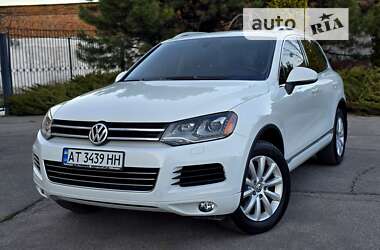 Внедорожник / Кроссовер Volkswagen Touareg 2014 в Полтаве