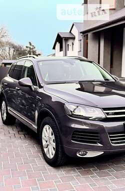 Позашляховик / Кросовер Volkswagen Touareg 2012 в Житомирі