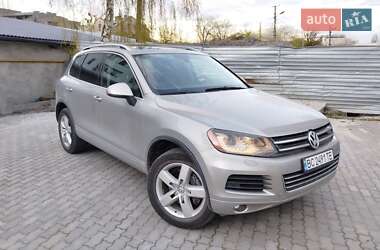 Внедорожник / Кроссовер Volkswagen Touareg 2010 в Львове