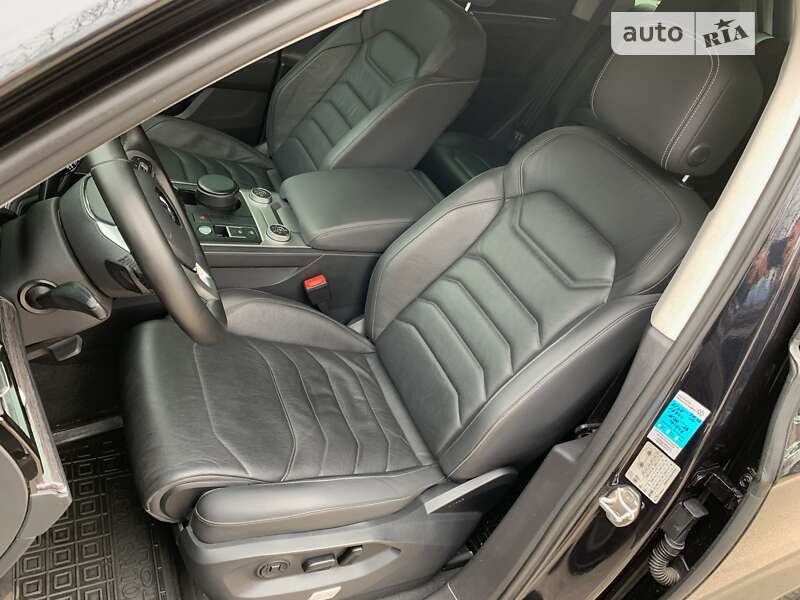 Внедорожник / Кроссовер Volkswagen Touareg 2020 в Кривом Роге