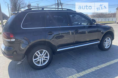 Позашляховик / Кросовер Volkswagen Touareg 2008 в Києві