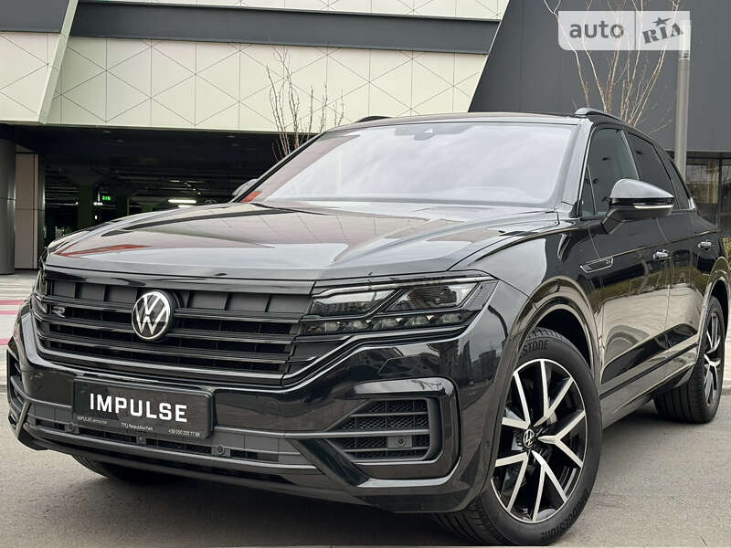 Внедорожник / Кроссовер Volkswagen Touareg 2022 в Киеве