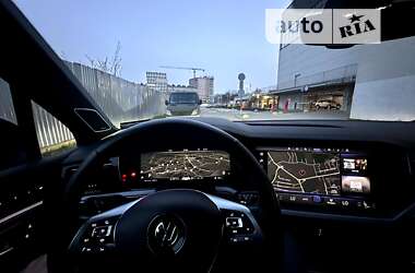 Позашляховик / Кросовер Volkswagen Touareg 2019 в Львові