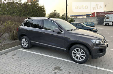 Позашляховик / Кросовер Volkswagen Touareg 2011 в Івано-Франківську