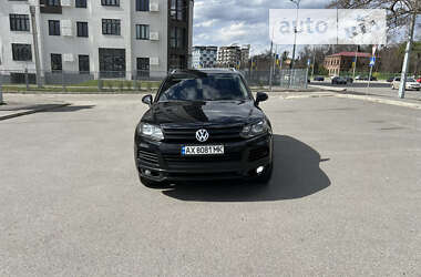 Внедорожник / Кроссовер Volkswagen Touareg 2013 в Харькове