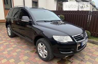 Внедорожник / Кроссовер Volkswagen Touareg 2008 в Львове