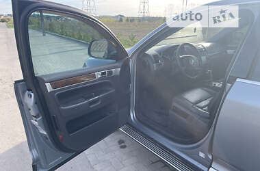 Внедорожник / Кроссовер Volkswagen Touareg 2007 в Ровно